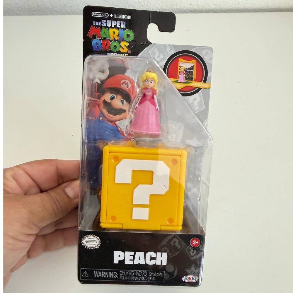 The Super Mario Bros Movie Princess Peach Figure with Question‎ Block